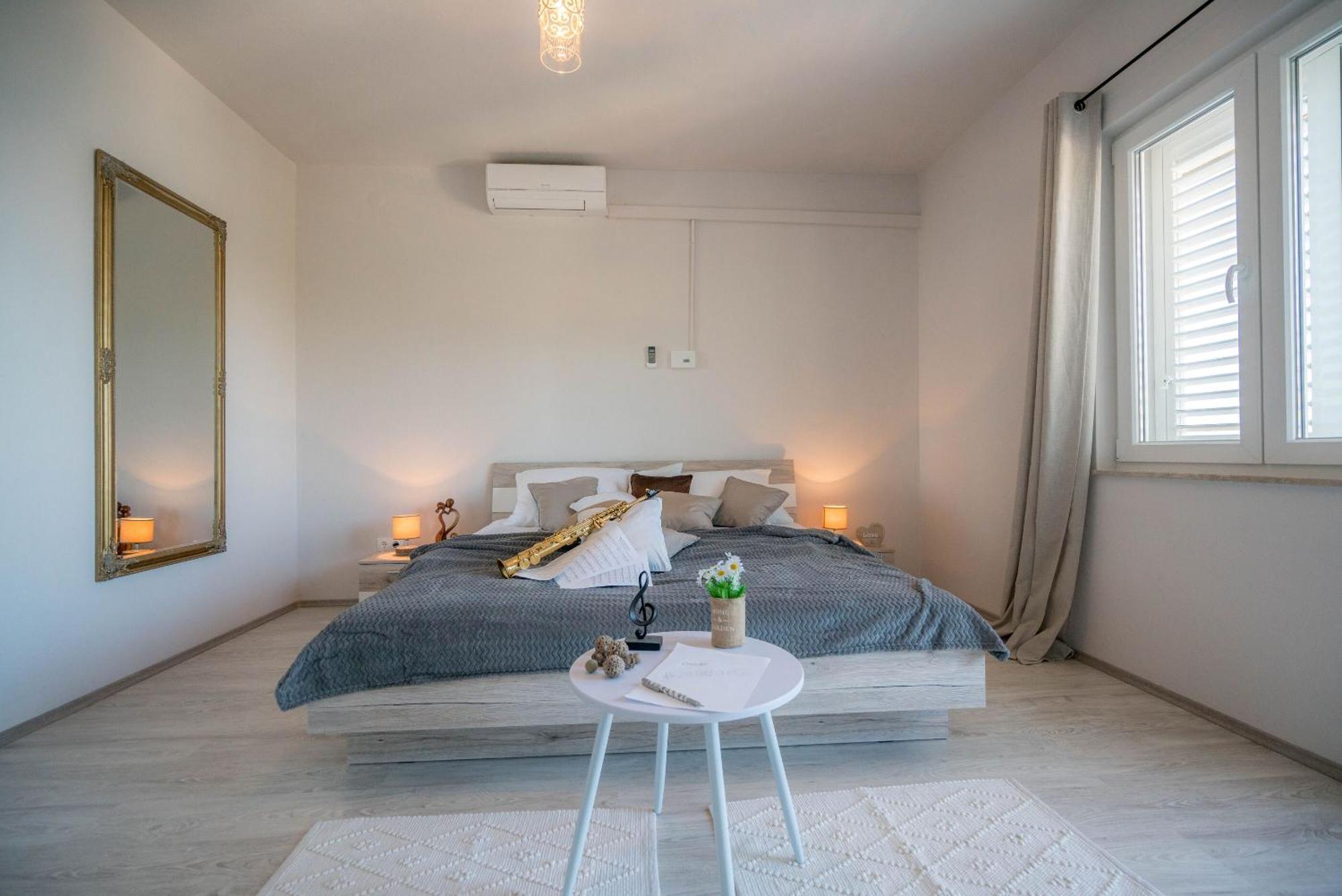 Apartments Sonata Omiš Exterior foto